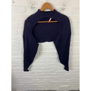 Sweet Chilling Women's Cutout Pullover Cropped Sweater Navy Blue Size Medium